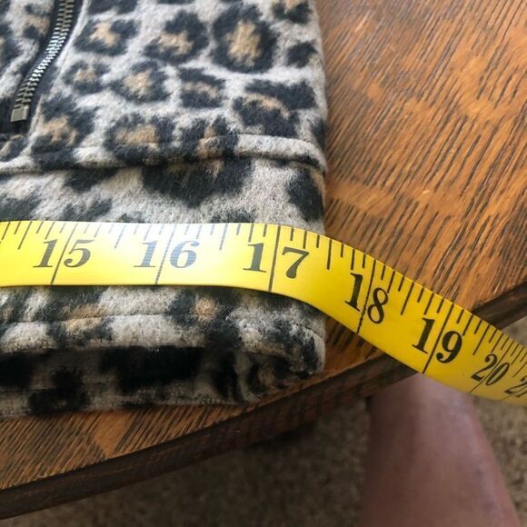 NEW Cupcakes and Cashmere Cheetah Print Moto Jacket Size XS Mob Wife NWT - Picture 13 of 16